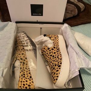 Dolce Vita Tag Leopard Calf Hair size 7.5 (NWT)